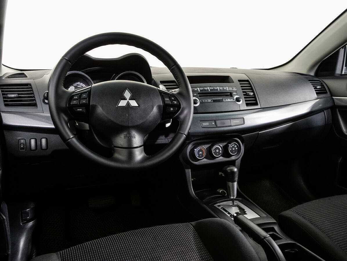 Mitsubishi Lancer с пробегом — 2008 год. Фото: #10