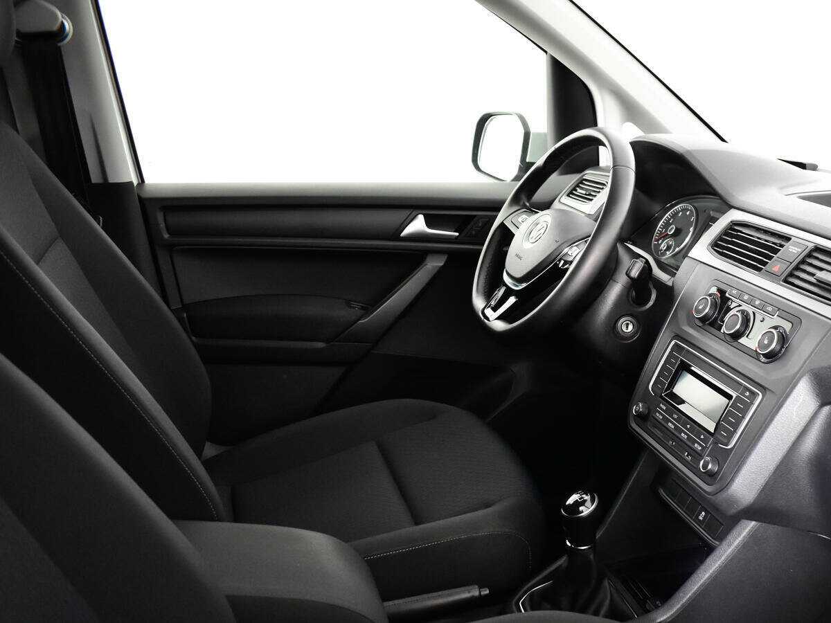 Volkswagen Caddy с пробегом — 2020 год. Фото: #8