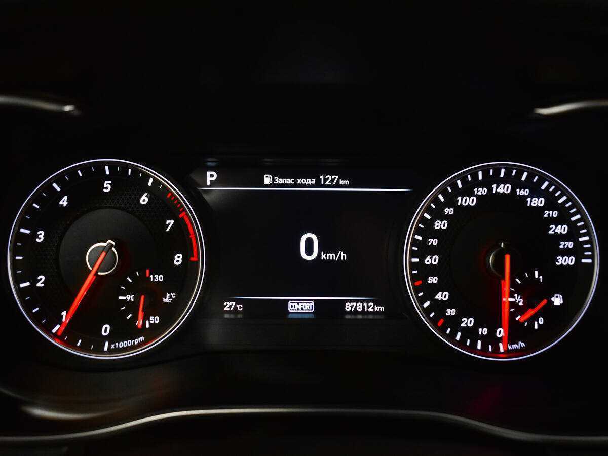 Genesis G70 с пробегом — 2020 год. Фото: #8