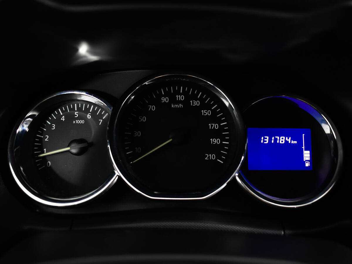 Renault Duster с пробегом — 2016 год. Фото: #9