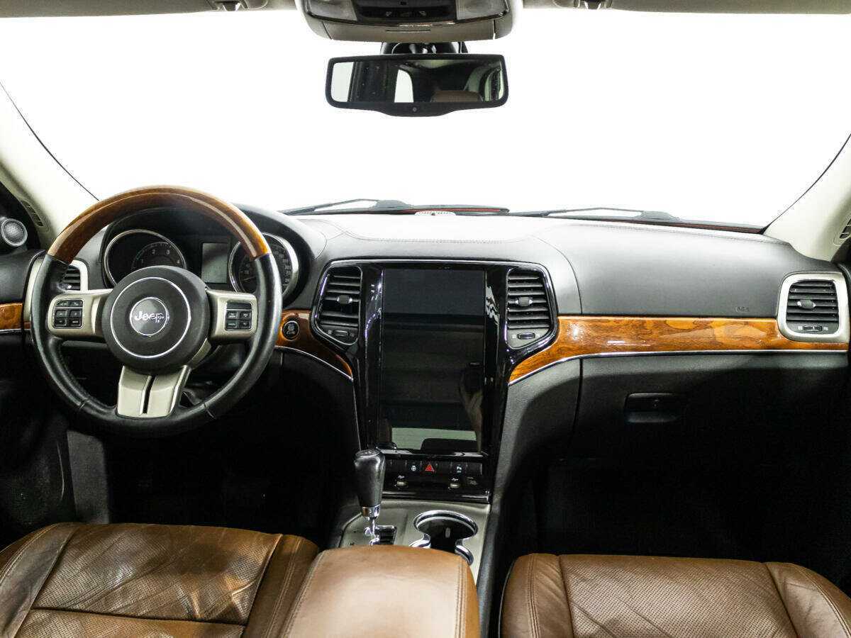 Jeep Grand Cherokee с пробегом — 2012 год. Фото: #12