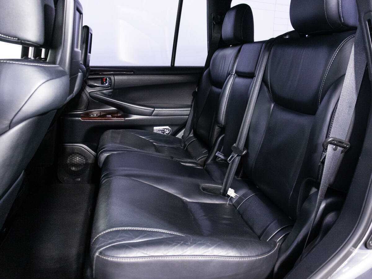 Lexus LX с пробегом — 2014 год. Фото: #8