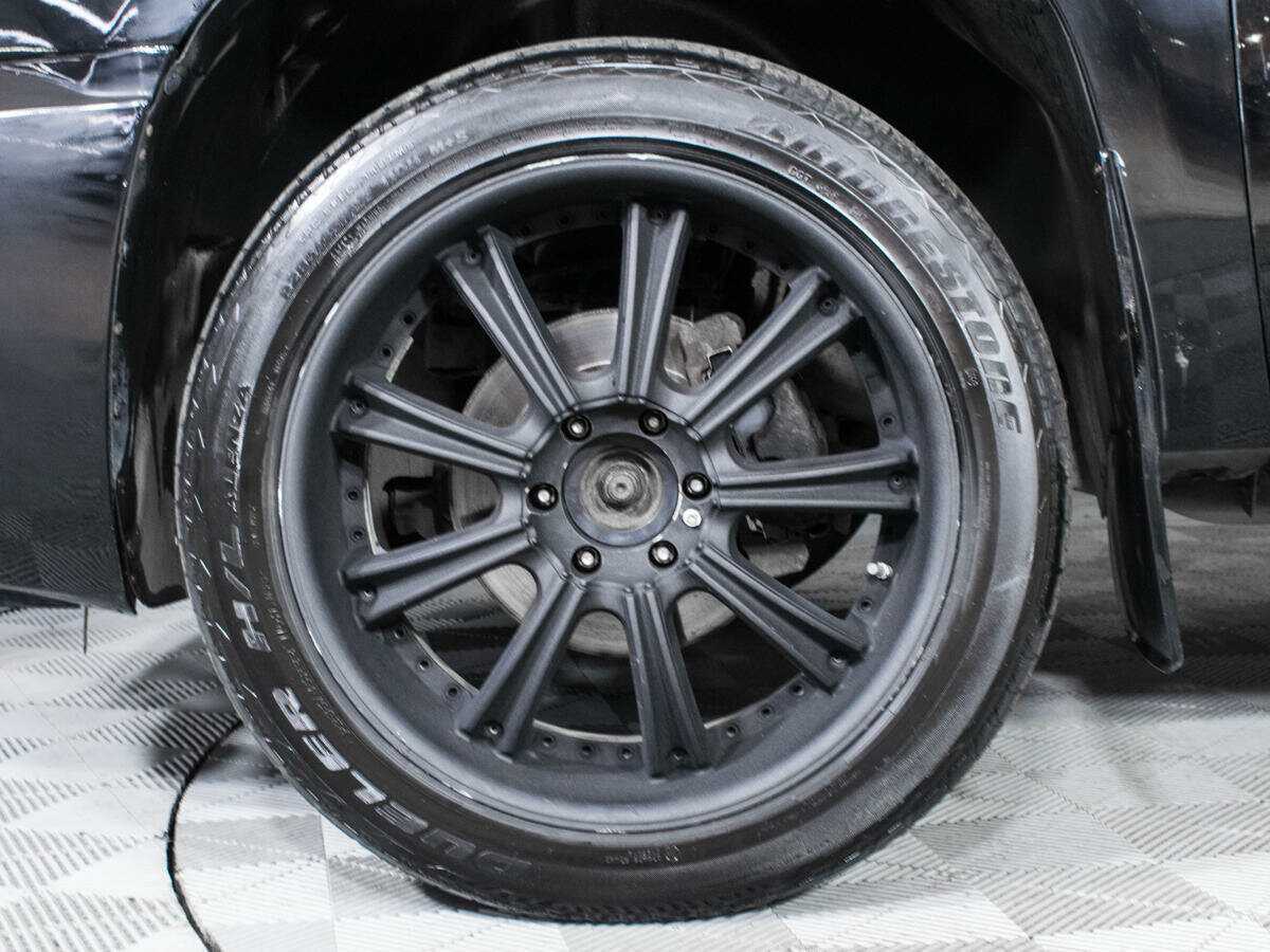 Cadillac Escalade с пробегом — 2011 год. Фото: #17