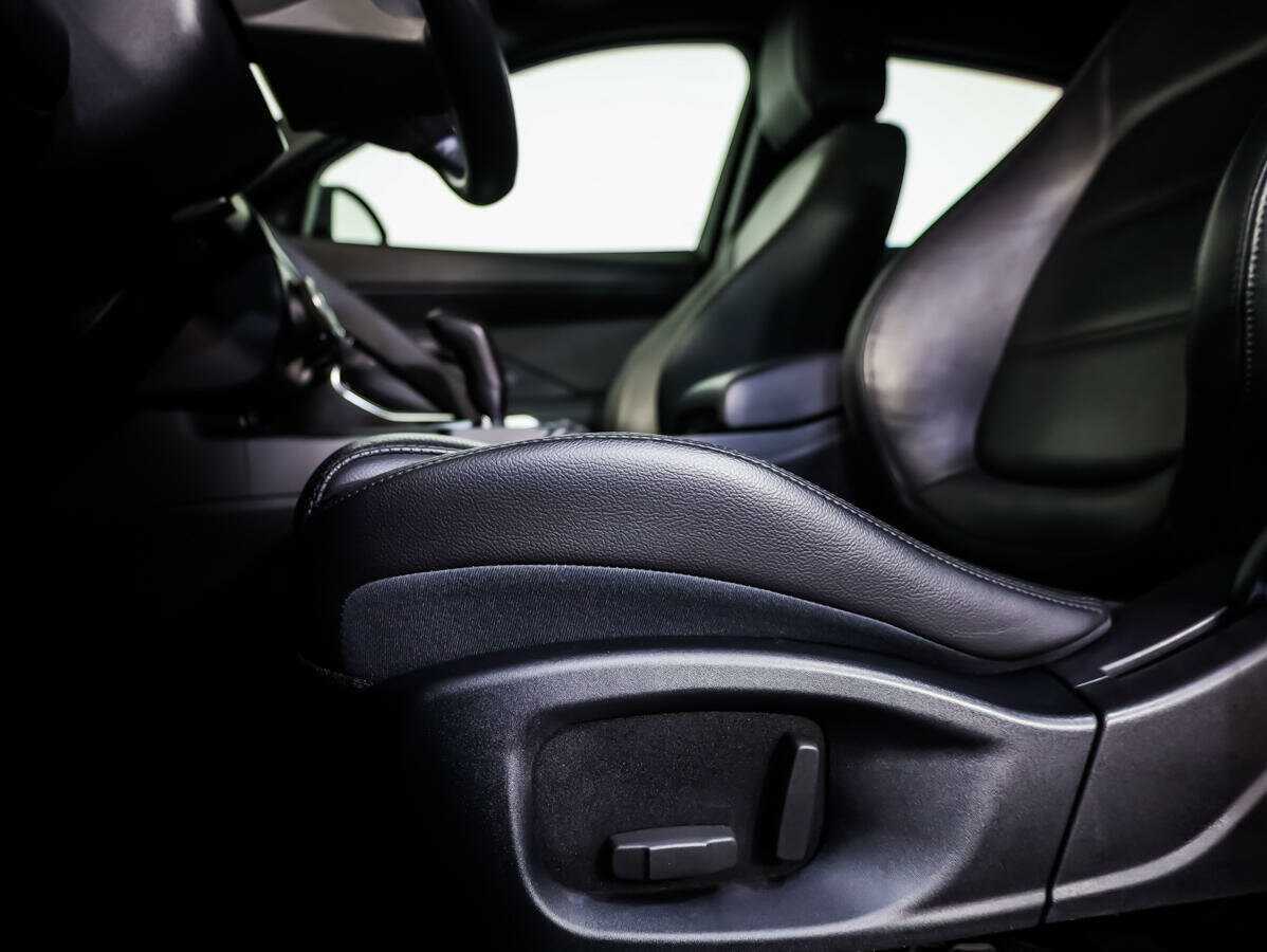 Jaguar E-Pace с пробегом — 2018 год. Фото: #15