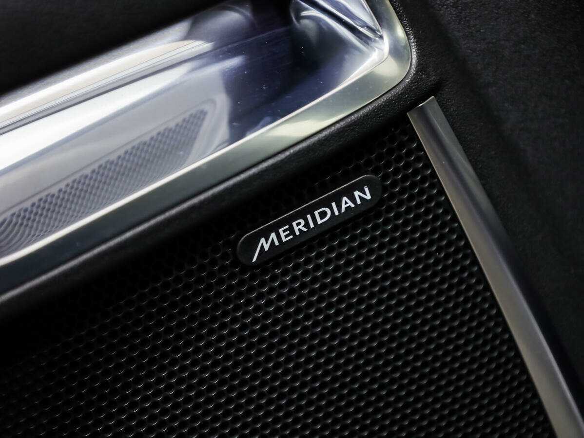 Jaguar E-Pace с пробегом — 2018 год. Фото: #16