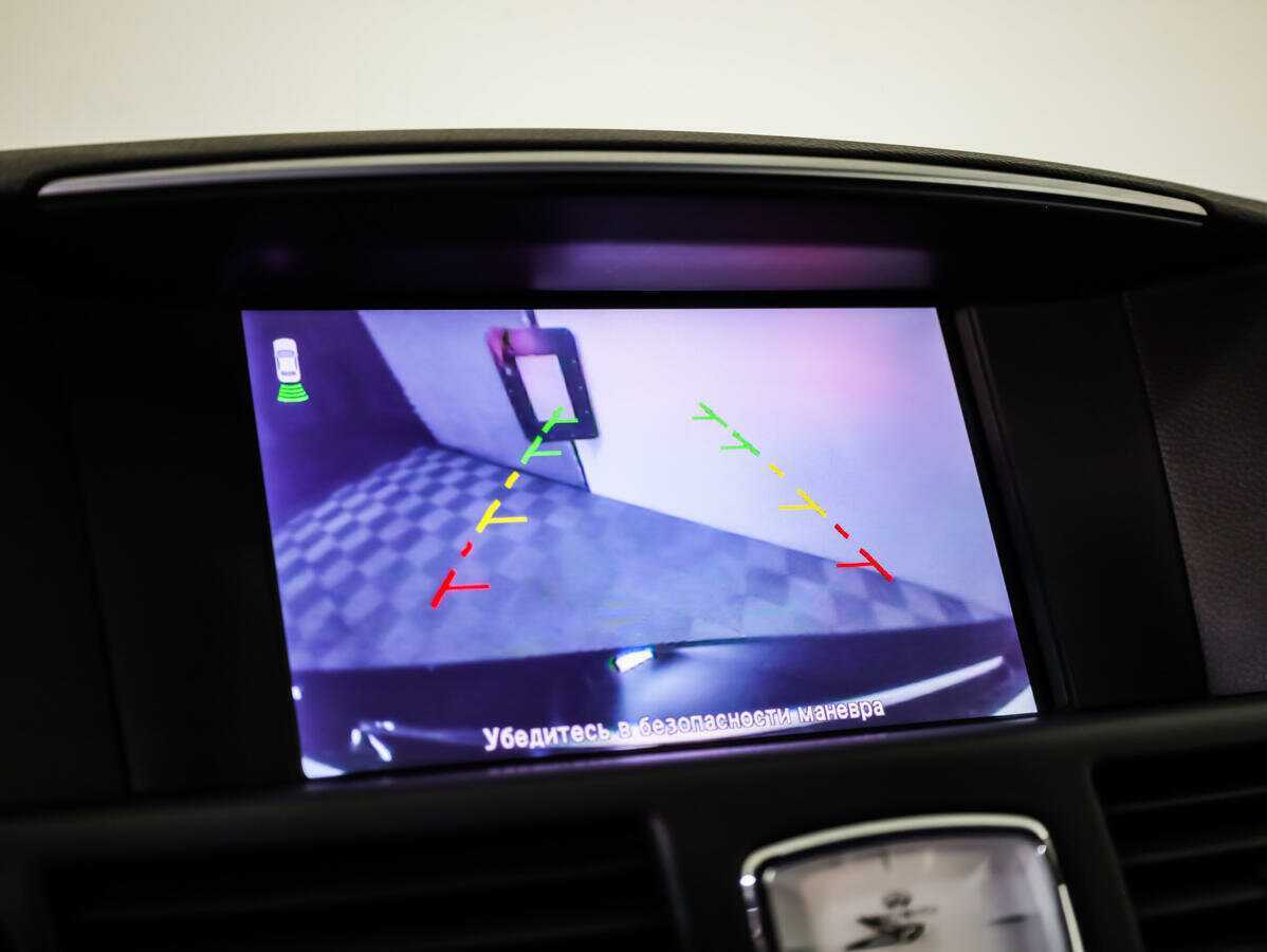 Infiniti M с пробегом — 2012 год. Фото: #12