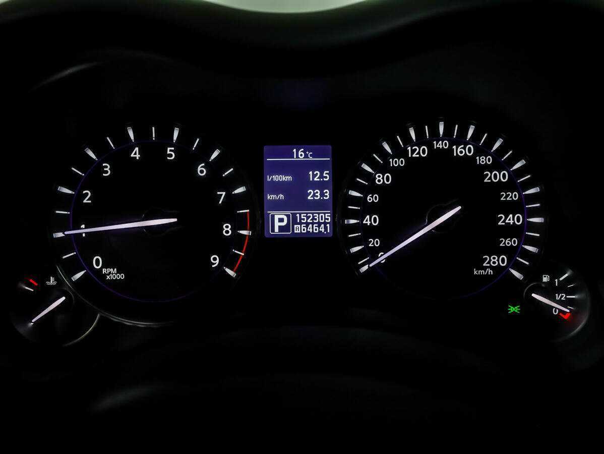 Infiniti M с пробегом — 2012 год. Фото: #21