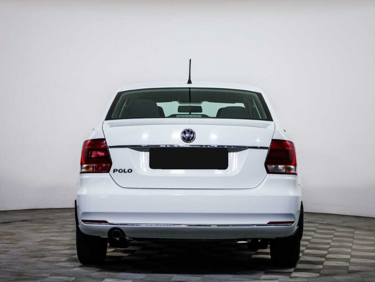 Volkswagen Polo с пробегом — 2016 год. Фото: #4