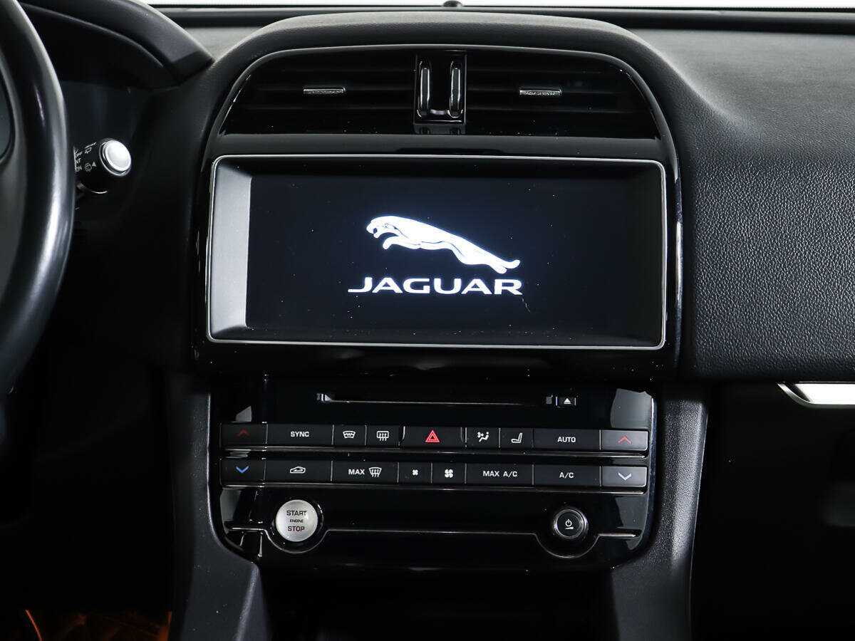 Jaguar F-Pace с пробегом — 2016 год. Фото: #10