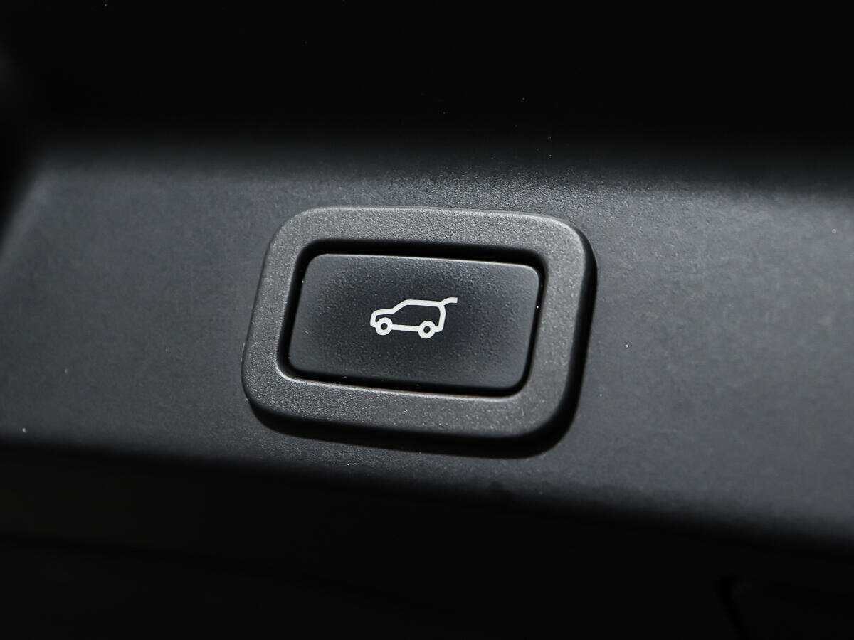 Jaguar F-Pace с пробегом — 2016 год. Фото: #16