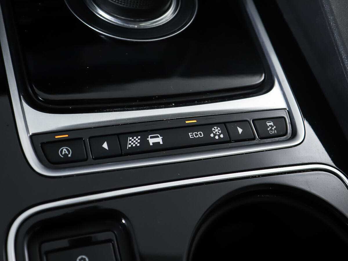 Jaguar F-Pace с пробегом — 2016 год. Фото: #20