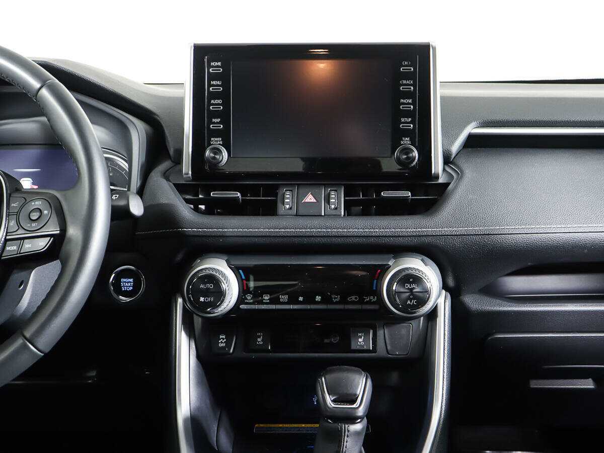 Toyota RAV4 с пробегом — 2021 год. Фото: #11