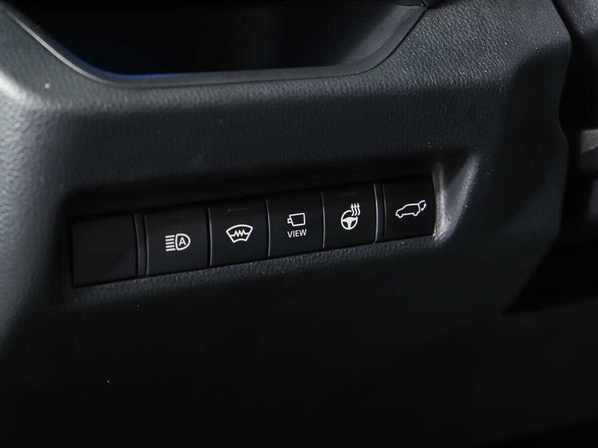 Toyota RAV4 с пробегом — 2021 год. Фото: #16