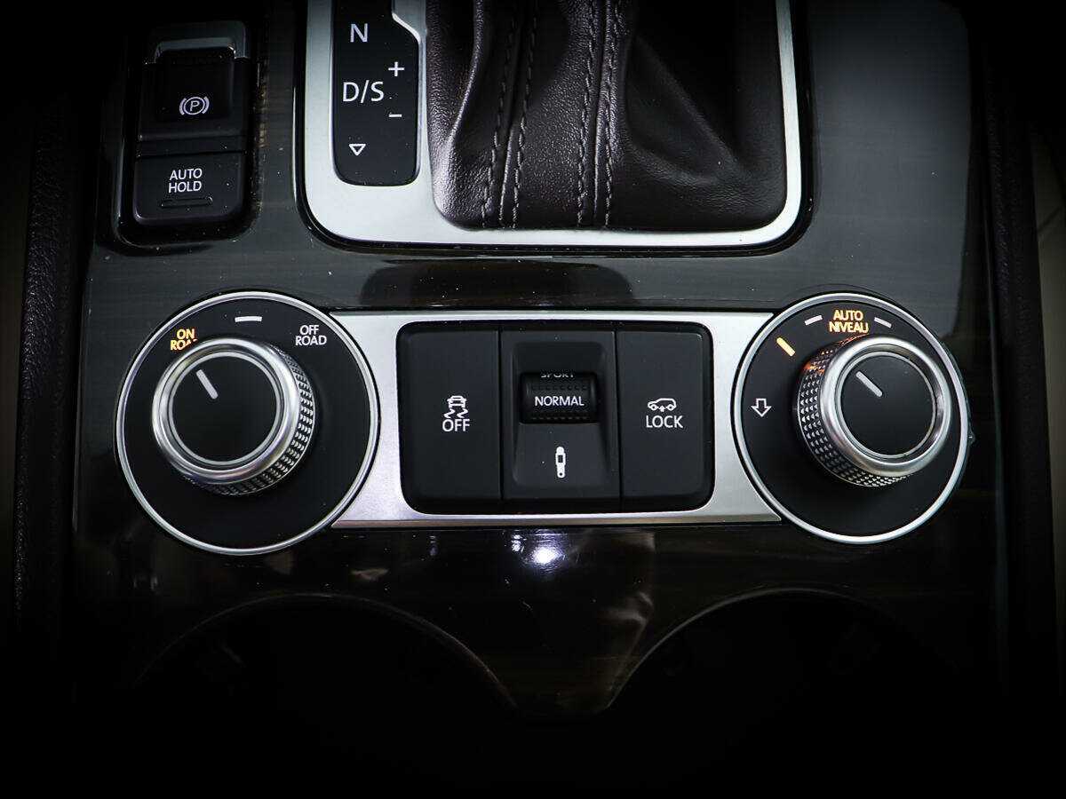 Volkswagen Touareg с пробегом — 2014 год. Фото: #19