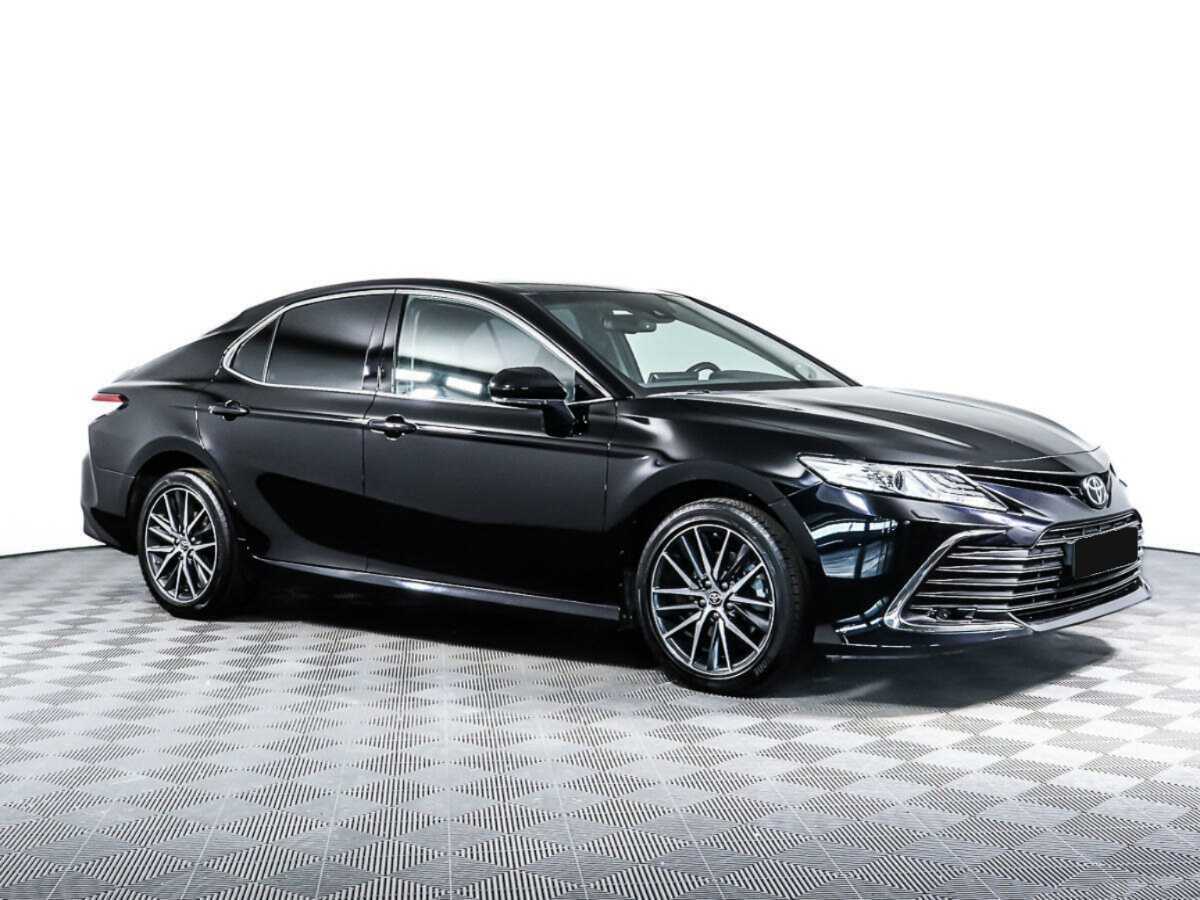 Toyota Camry с пробегом — 2021 год. Фото: #2