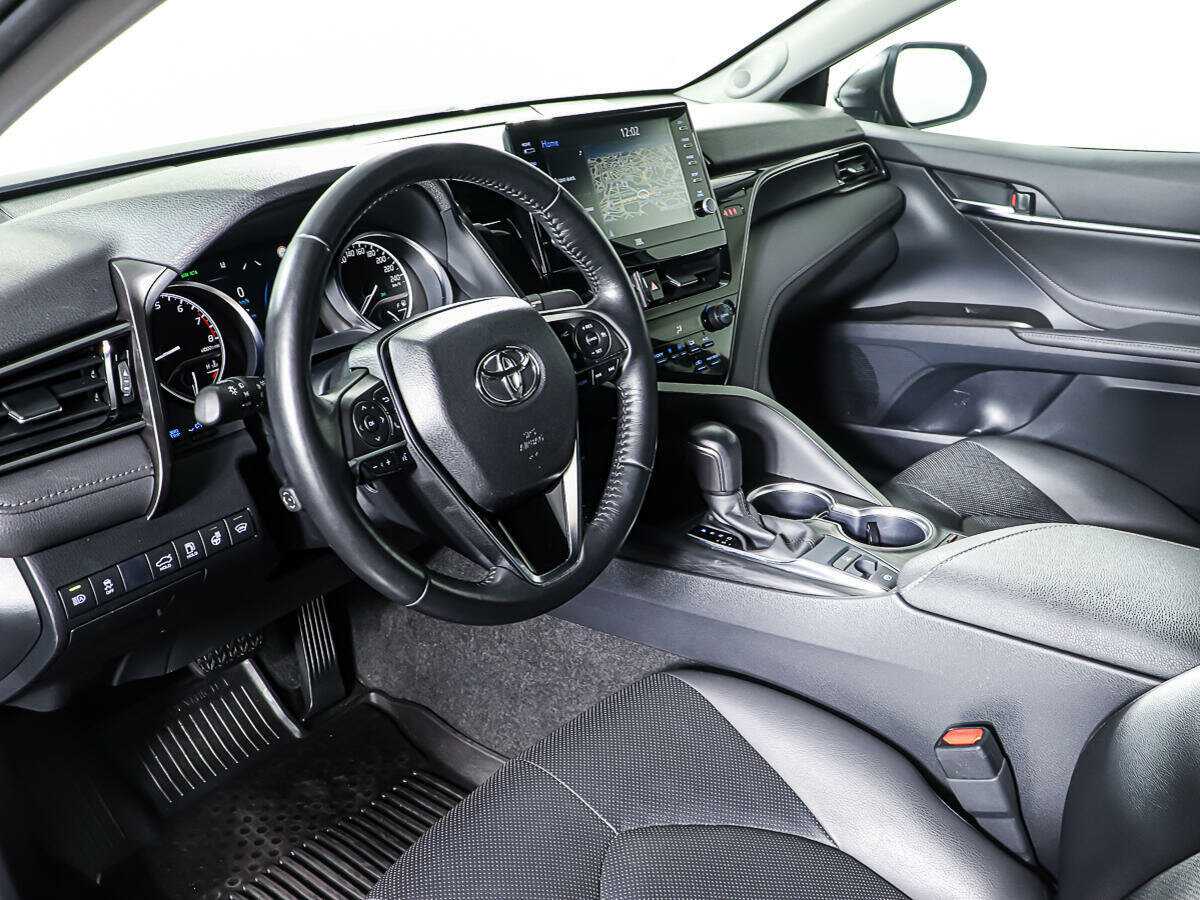 Toyota Camry с пробегом — 2021 год. Фото: #14