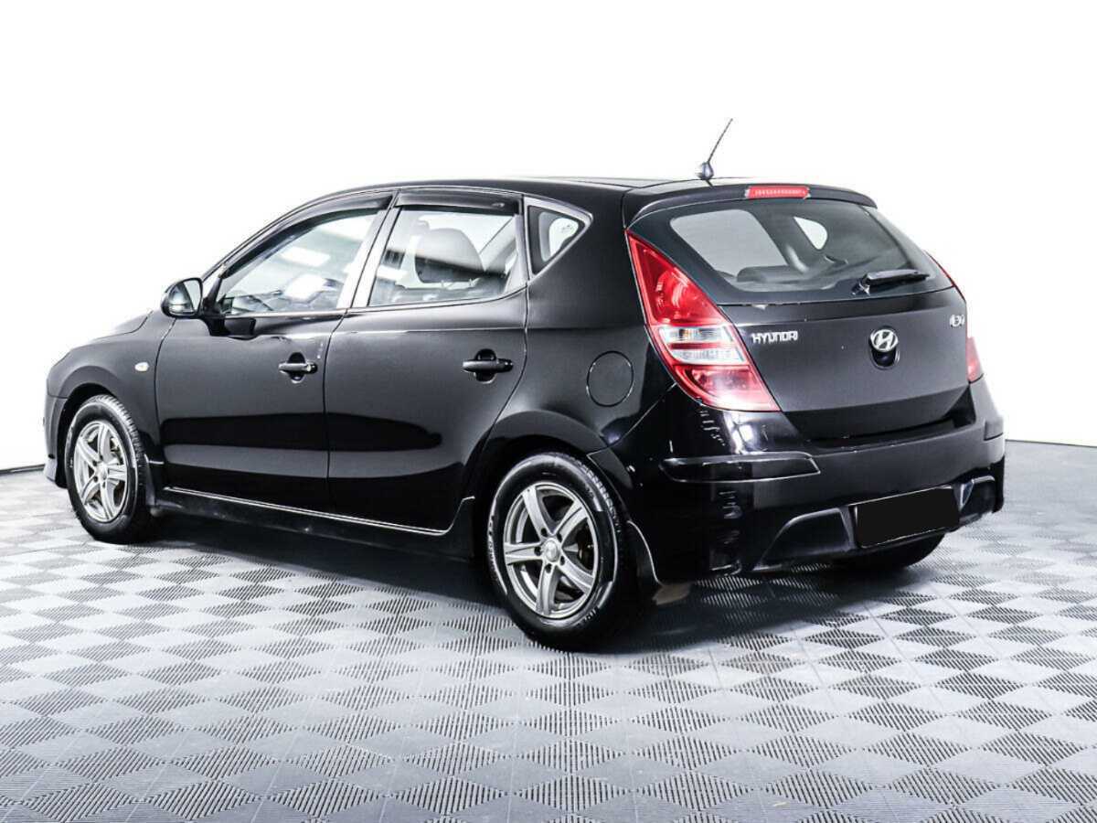 Hyundai i30 с пробегом — 2011 год. Фото: #6