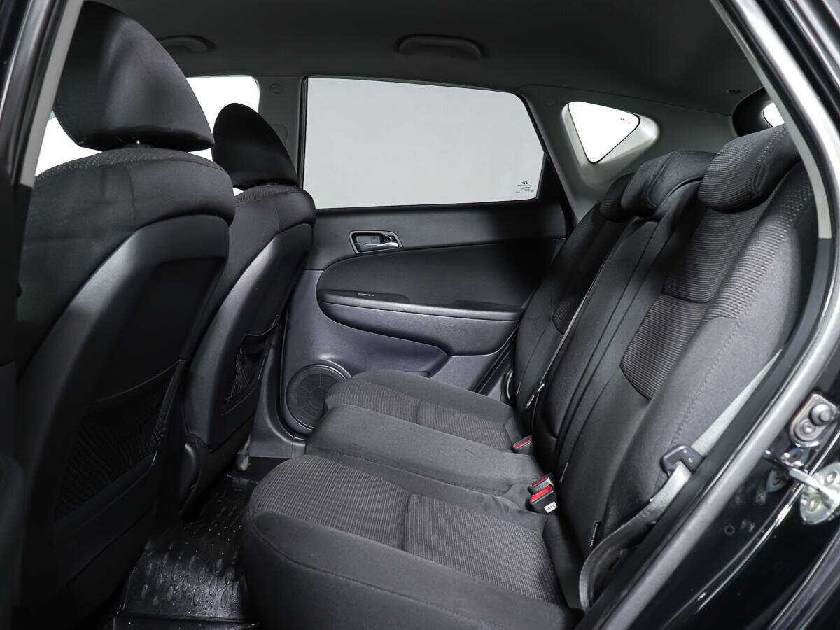 Hyundai i30 с пробегом — 2011 год. Фото: #9