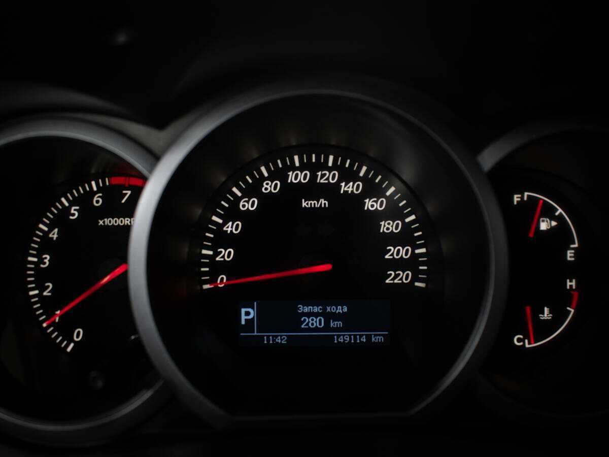 Suzuki Grand Vitara с пробегом — 2014 год. Фото: #5