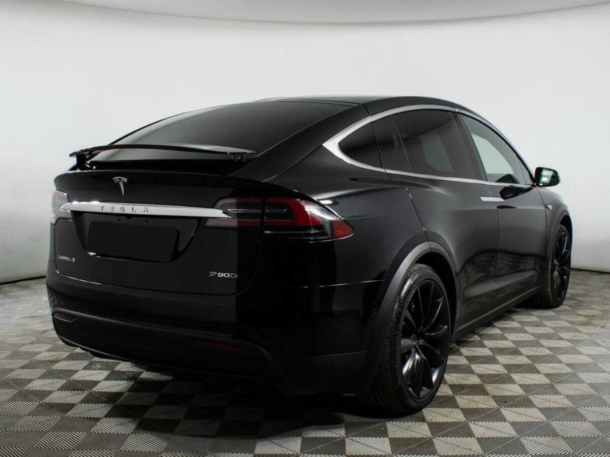 Tesla Model X с пробегом — 2016 год. Фото: #4