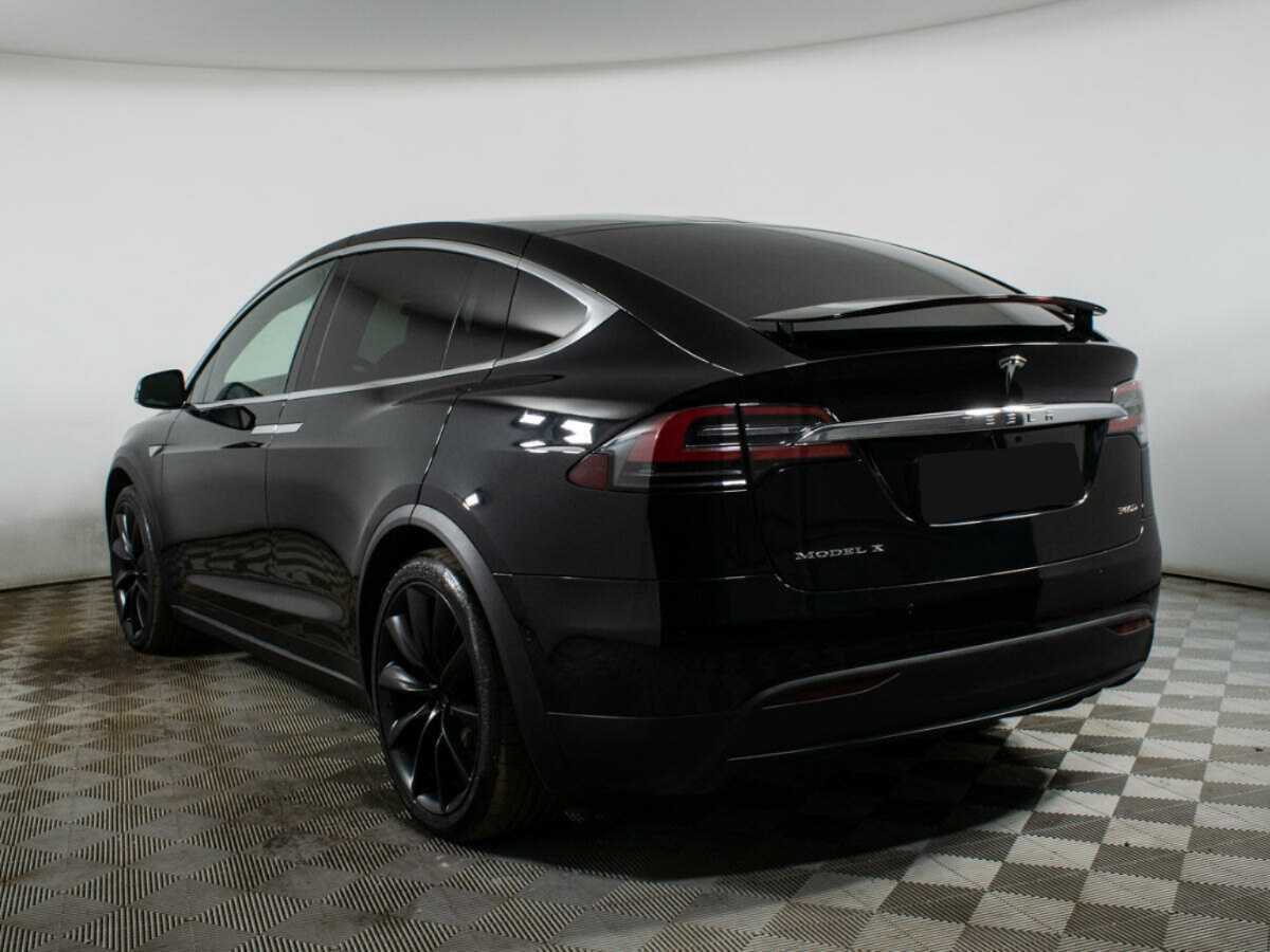 Tesla Model X с пробегом — 2016 год. Фото: #6