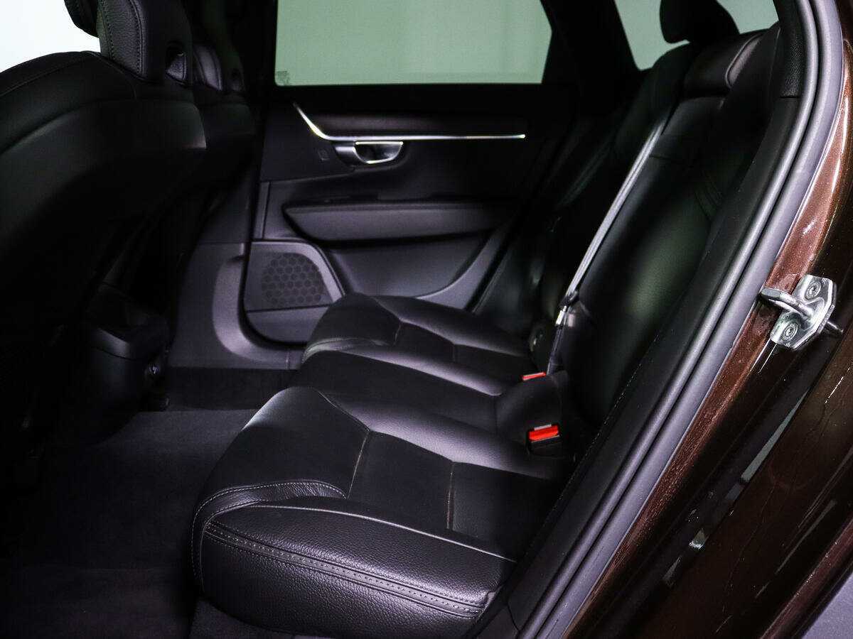 Volvo V90 Cross Country с пробегом — 2018 год. Фото: #7