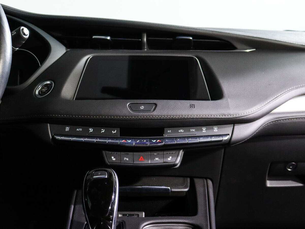 Cadillac XT4 с пробегом — 2021 год. Фото: #12