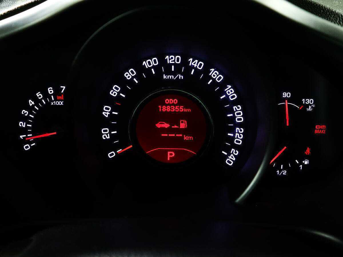 Kia Sportage с пробегом — 2012 год. Фото: #7