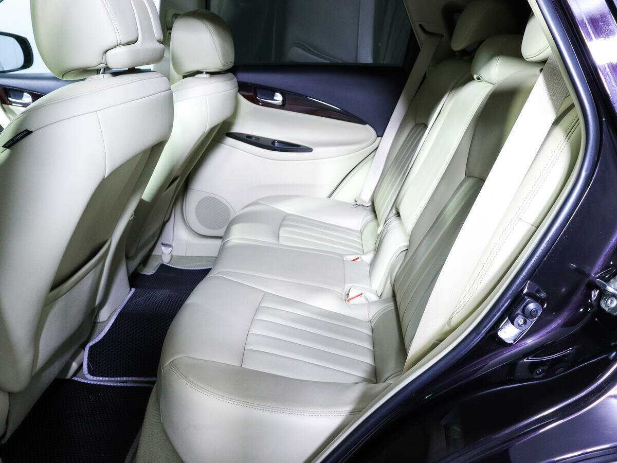 Infiniti QX50 с пробегом — 2016 год. Фото: #9