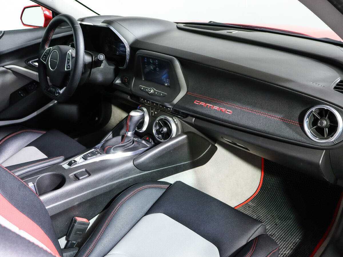 Chevrolet Camaro с пробегом — 2016 год. Фото: #8
