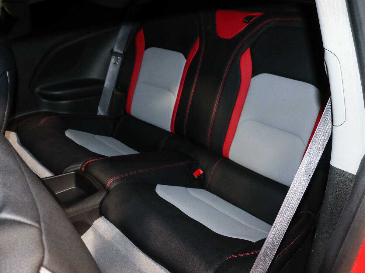 Chevrolet Camaro с пробегом — 2016 год. Фото: #9