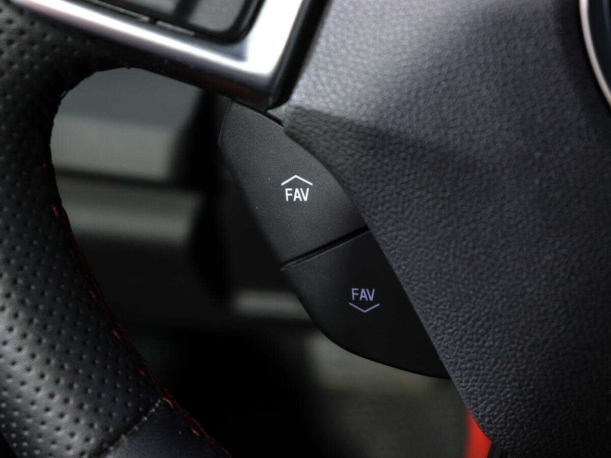 Chevrolet Camaro с пробегом — 2016 год. Фото: #20