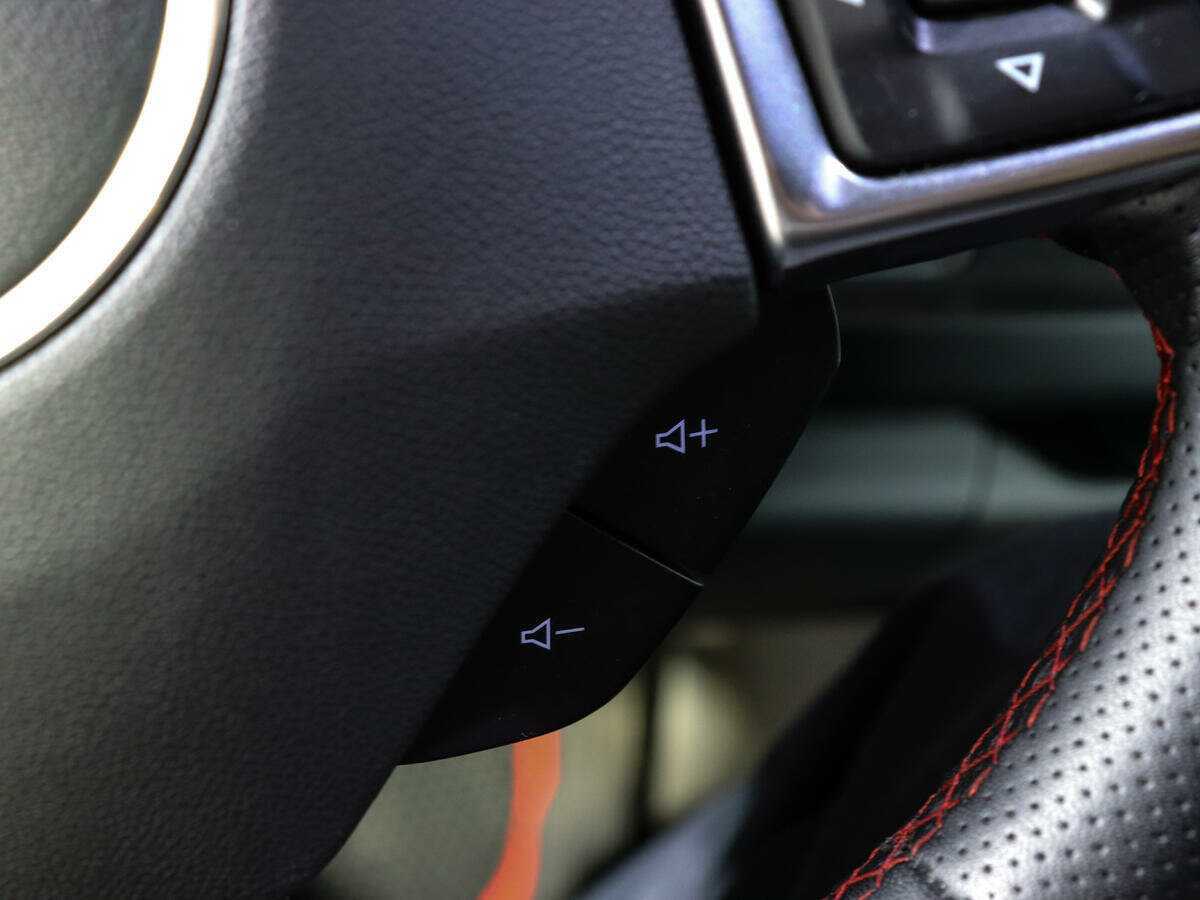 Chevrolet Camaro с пробегом — 2016 год. Фото: #22