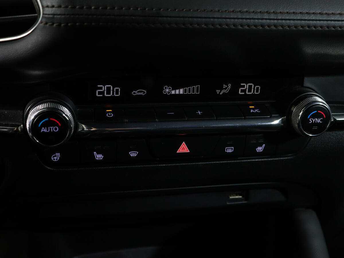 Mazda 3 с пробегом — 2019 год. Фото: #22