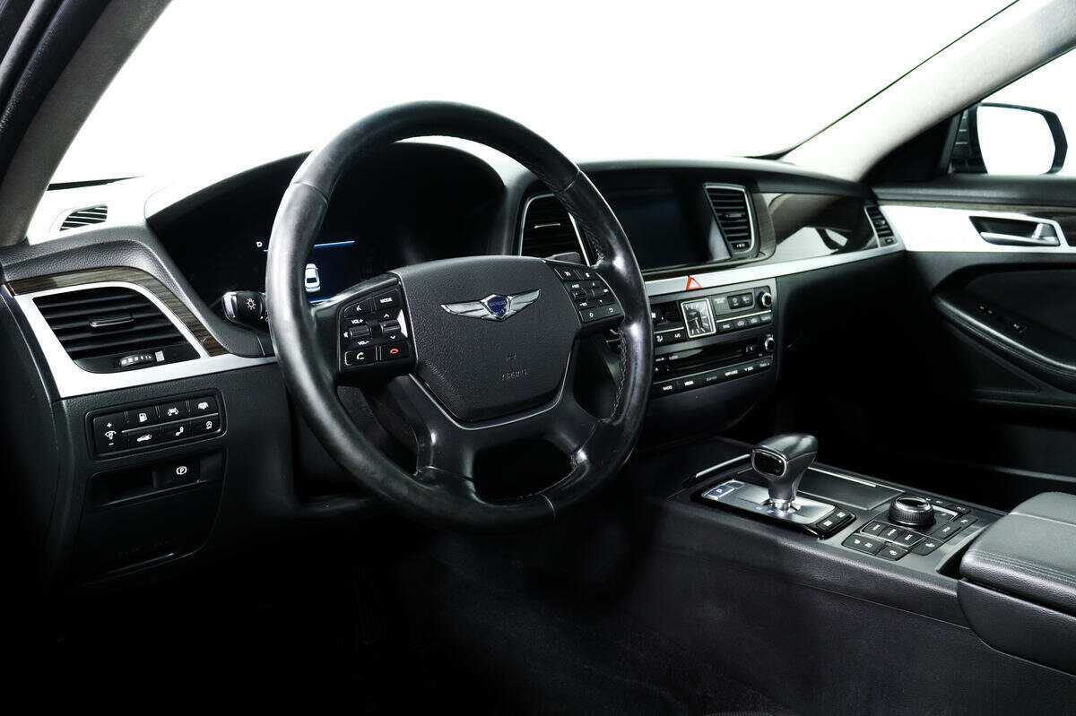 Genesis G80 с пробегом — 2017 год. Фото: #12