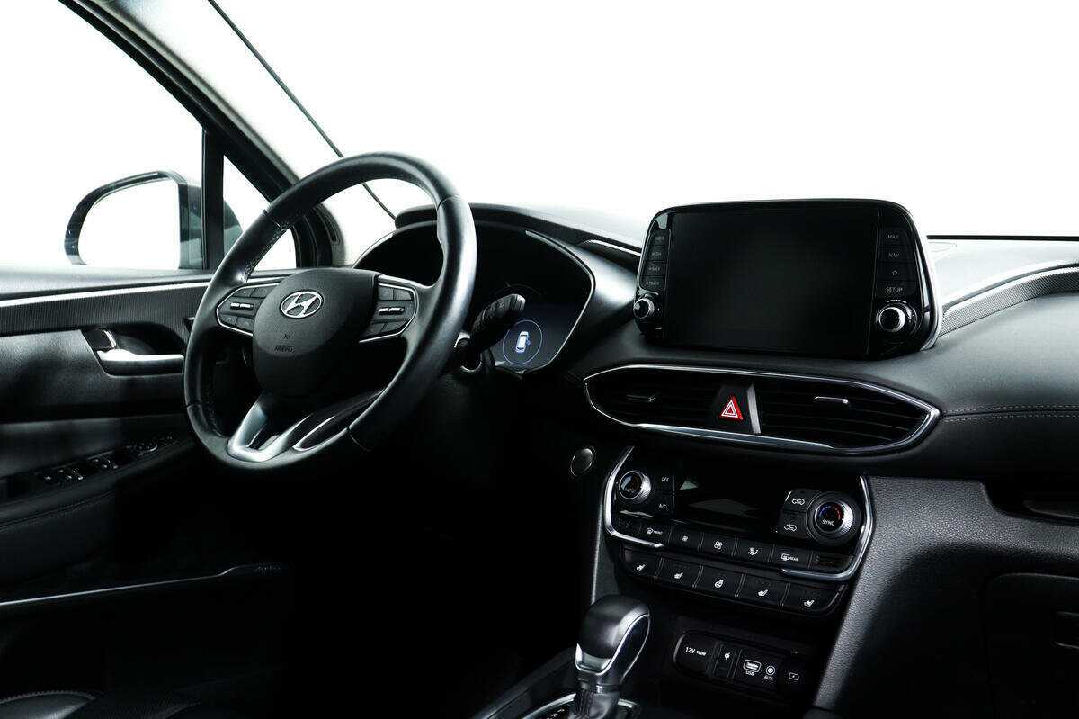 Hyundai Santa Fe с пробегом — 2019 год. Фото: #8