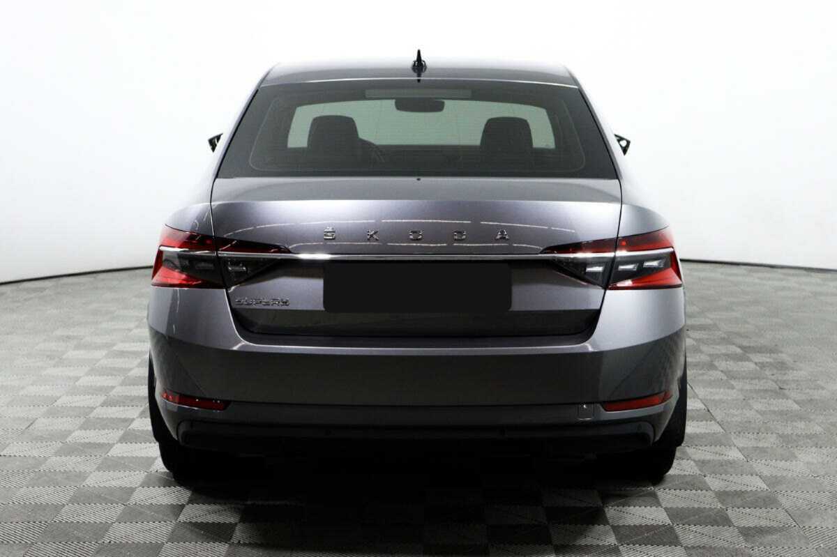 Skoda Superb с пробегом — 2021 год. Фото: #5