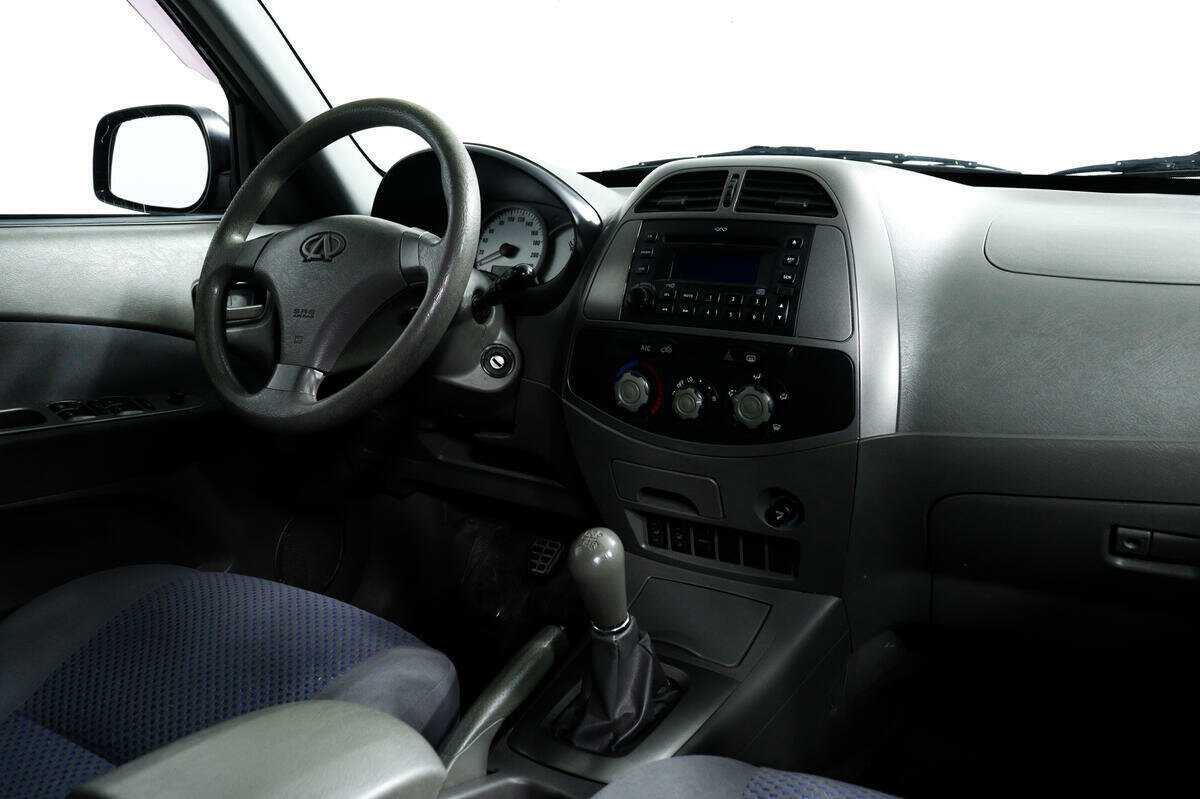 Chery Tiggo (T11) с пробегом — 2010 год. Фото: #8