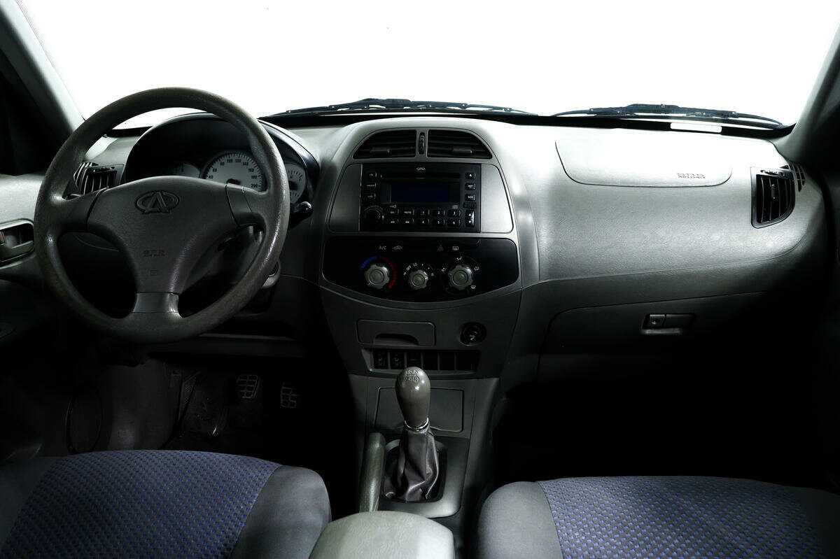 Chery Tiggo (T11) с пробегом — 2010 год. Фото: #10