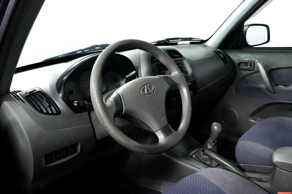 Chery Tiggo (T11) с пробегом — 2010 год. Фото: #12