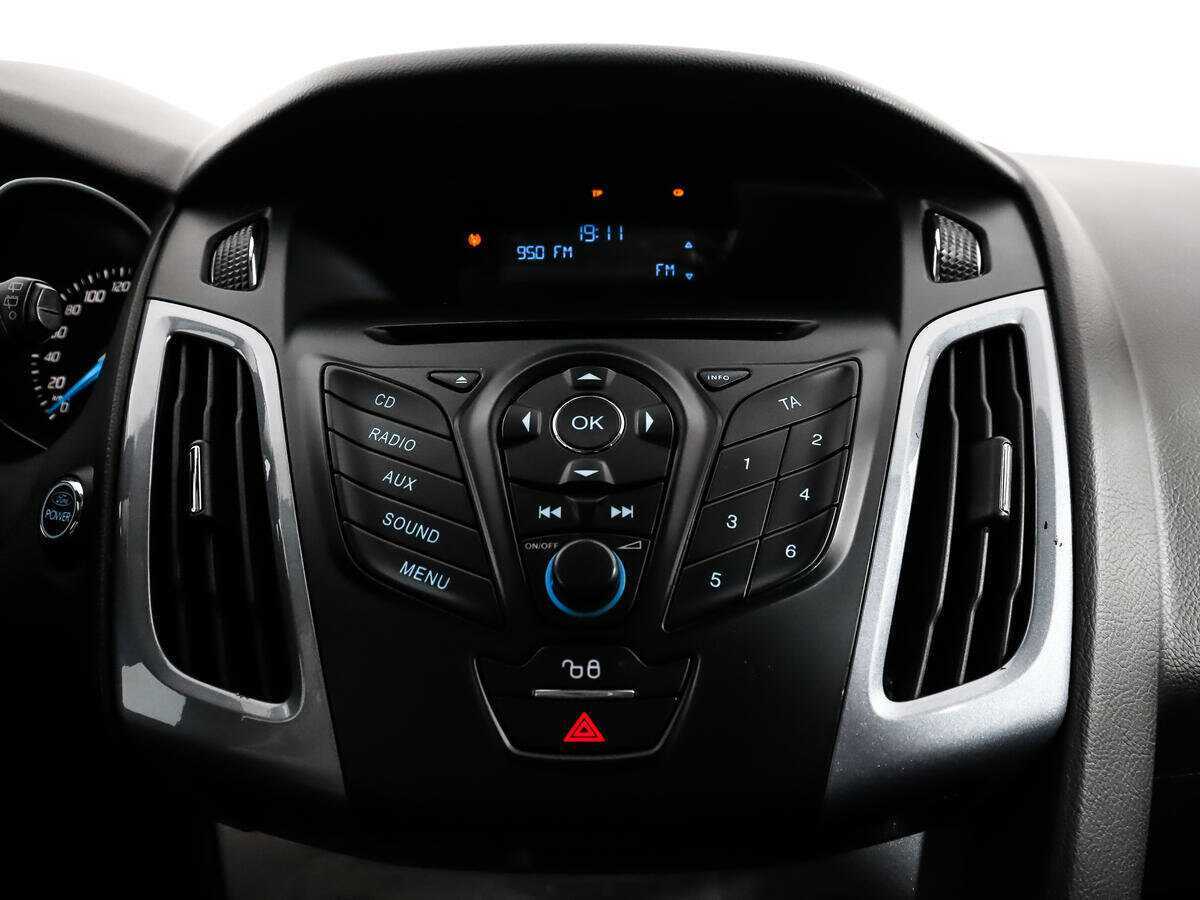 Ford Focus с пробегом — 2013 год. Фото: #12