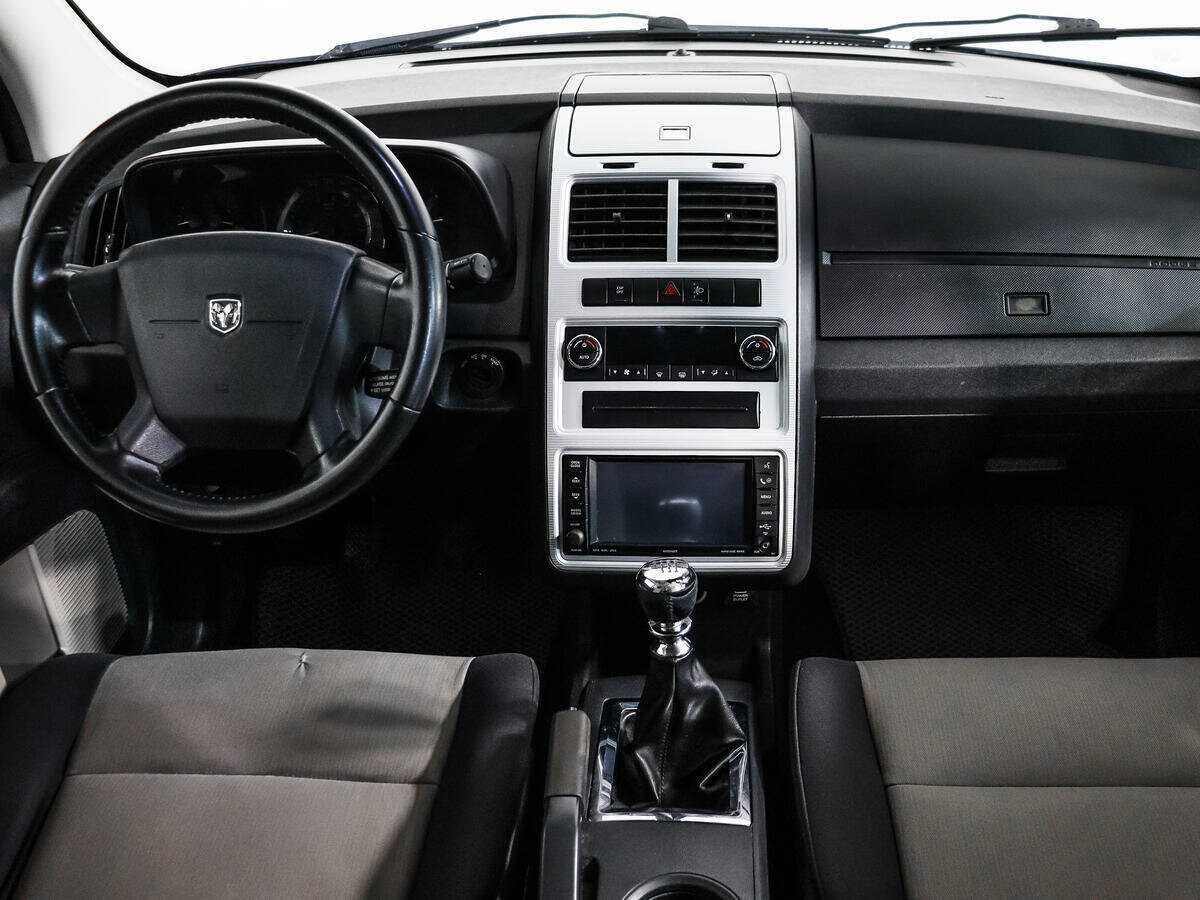 Dodge Journey с пробегом — 2008 год. Фото: #11