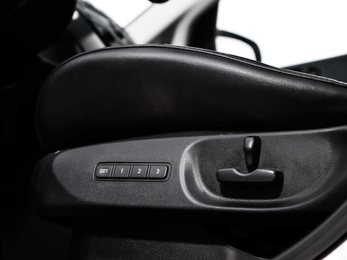 Mazda CX-7 с пробегом — 2011 год. Фото: #9