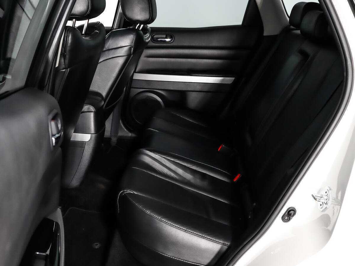 Mazda CX-7 с пробегом — 2011 год. Фото: #10