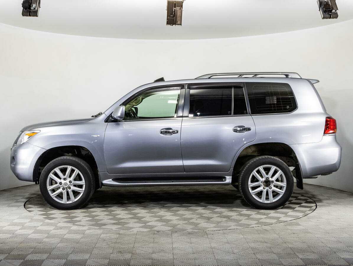 Lexus LX с пробегом — 2008 год. Фото: #6