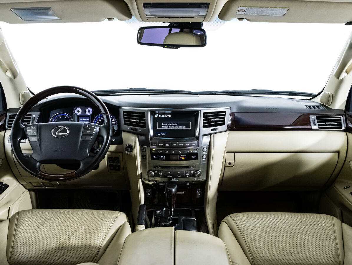 Lexus LX с пробегом — 2008 год. Фото: #8