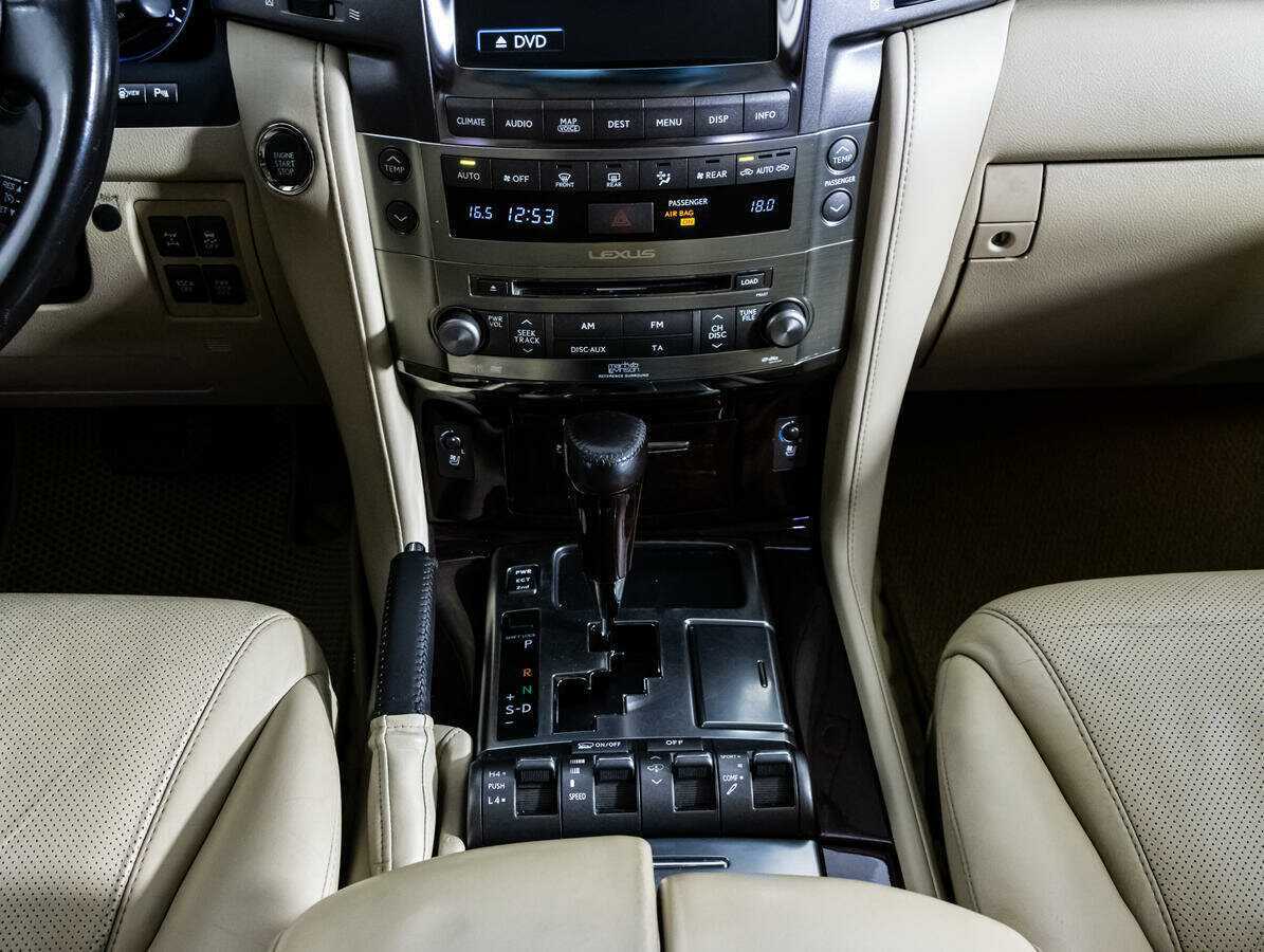 Lexus LX с пробегом — 2008 год. Фото: #13