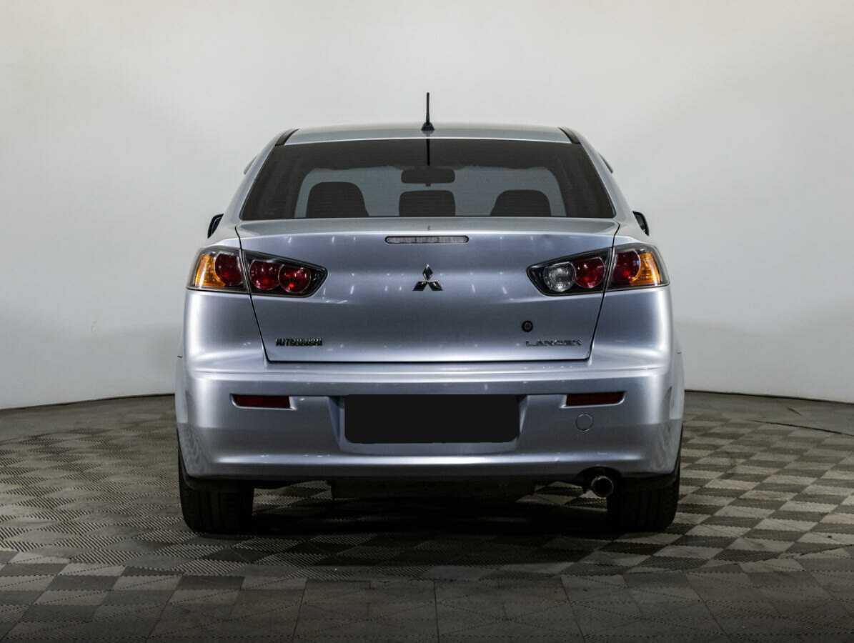 Mitsubishi Lancer с пробегом — 2010 год. Фото: #5