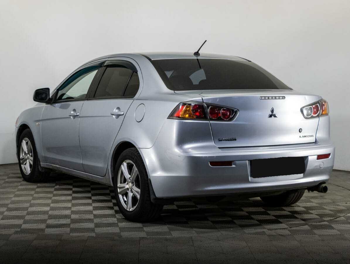 Mitsubishi Lancer с пробегом — 2010 год. Фото: #6