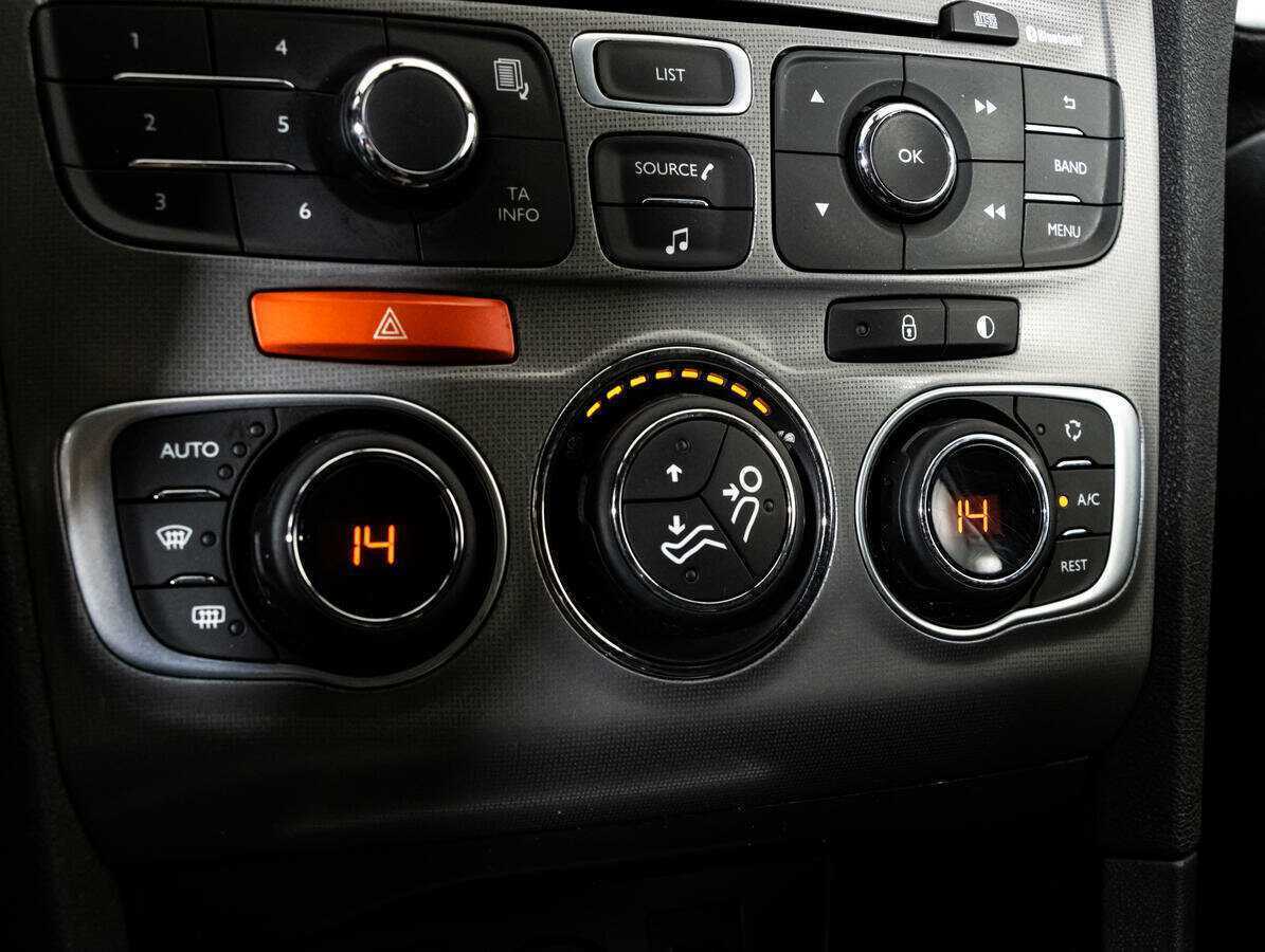 Citroen C4 с пробегом — 2016 год. Фото: #11